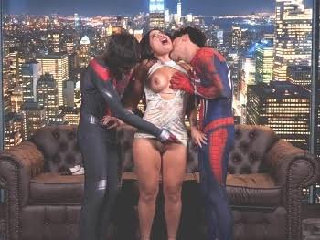 SexMex –– A Threesome With The No-Spidermen